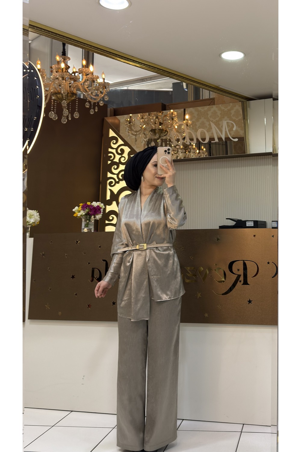 Three Light Capella Takım